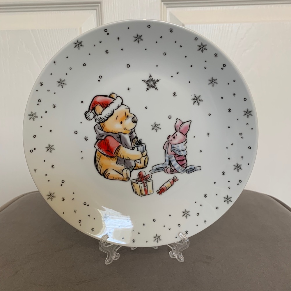 Christmas Winnie the Pooh plate